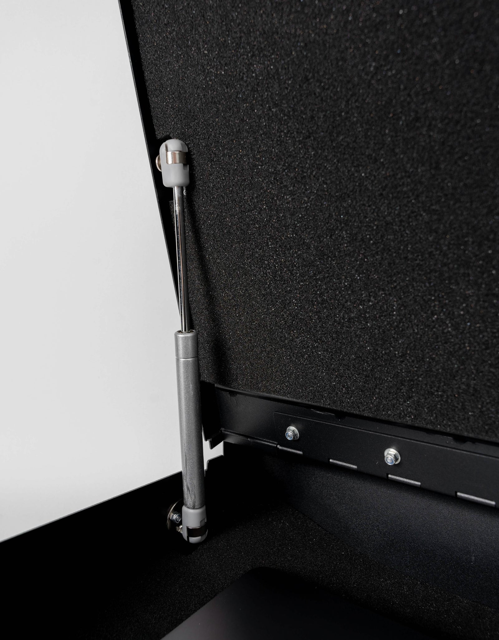 BoostedSafe Elite: Fingerprint, Key & Digital Combo