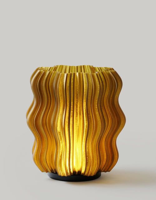 Load image into Gallery viewer, Cordless Mini Wavy Lamp
