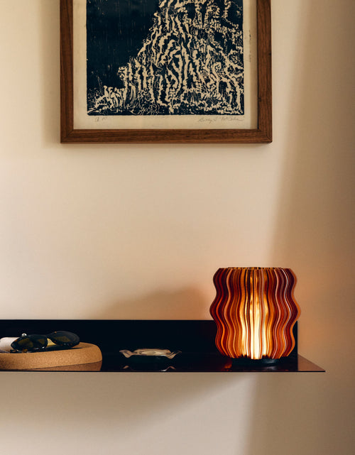 Load image into Gallery viewer, Cordless Mini Wavy Lamp
