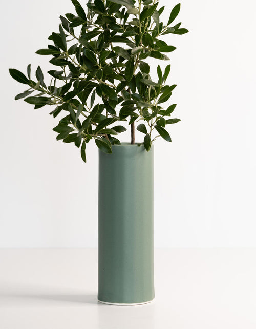 Load image into Gallery viewer, Bloom Vase - Handmade Porcelain Flower Vase

