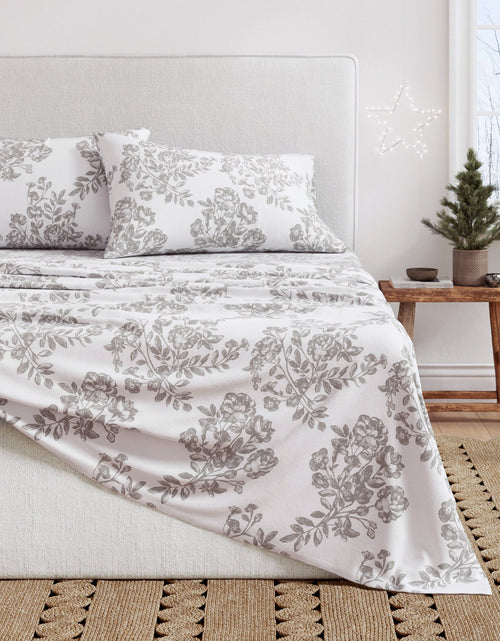 Load image into Gallery viewer, Turkish Cotton Flannel Sheet - Belle Collection
