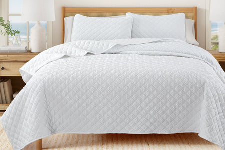 Diamond Embossed Quilt Set - Diamond Microsculpt Collection