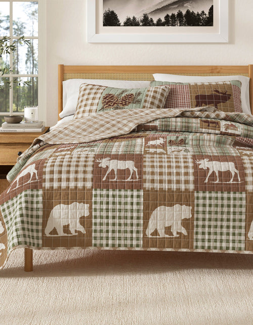 Load image into Gallery viewer, Rustic Landscape Quilt Set - Matthew Collection
