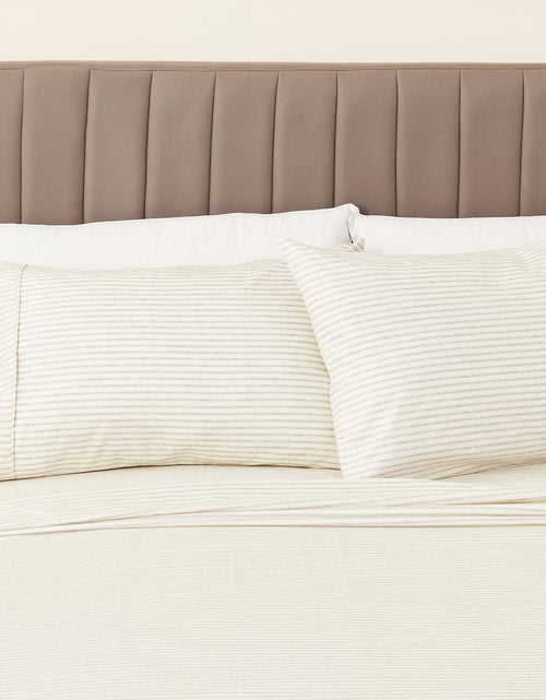 Load image into Gallery viewer, Striped Sheet Set - Evette Collection
