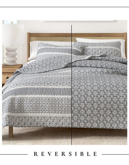 Load image into Gallery viewer, Stripe Quilt - Kadi Collection
