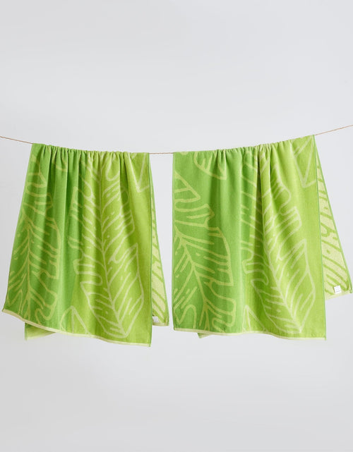 Load image into Gallery viewer, 2 Pack Vibrant Beach Towels - Boca Collection
