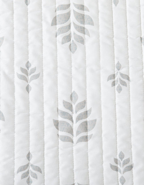 Load image into Gallery viewer, French Floral Quilt - Colette Collection
