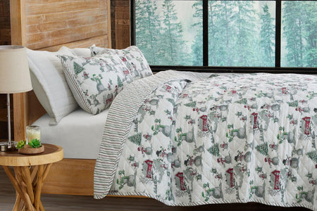 Holiday Printed Quilt - Alfie Collection