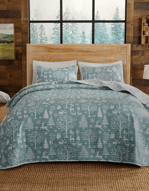 Load image into Gallery viewer, Lodge Woods Quilt - Winter Solstice Collection
