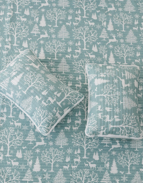Load image into Gallery viewer, Lodge Woods Quilt - Winter Solstice Collection
