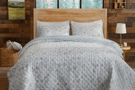Snowflake Quilt - Nova Collection