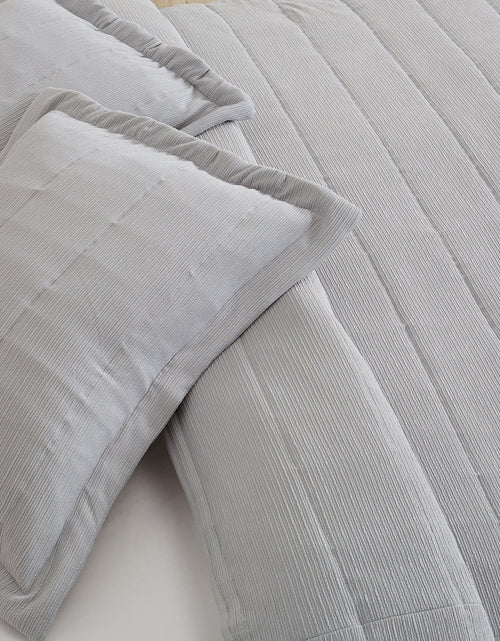 Load image into Gallery viewer, Textured Striped Quilt Set - Ellie Collection
