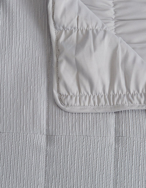 Load image into Gallery viewer, Textured Striped Quilt Set - Ellie Collection
