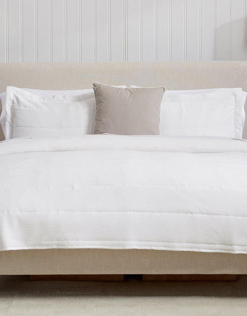 Load image into Gallery viewer, Textured Striped Quilt Set - Ellie Collection
