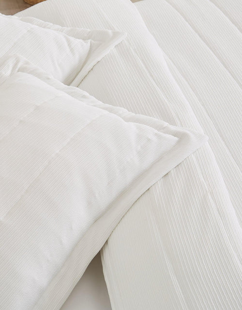 Load image into Gallery viewer, Textured Striped Quilt Set - Ellie Collection
