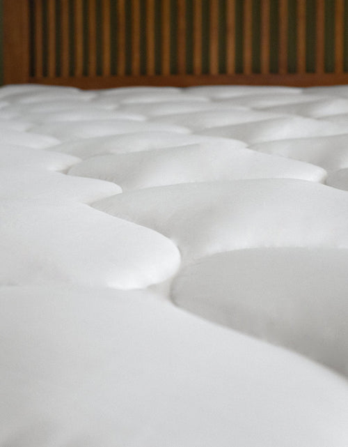 Load image into Gallery viewer, 2 Inch Thick Hypoallergenic Mattress Topper - Kyla Collection
