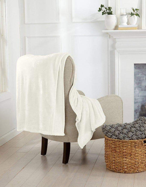 Load image into Gallery viewer, Velvet Plush Blanket - Avianna Collection
