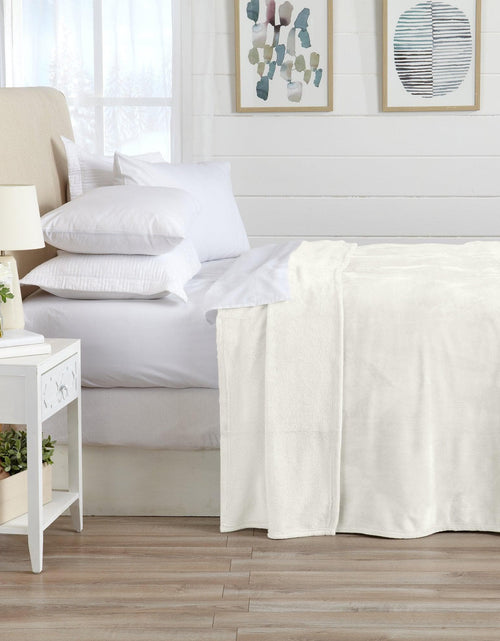 Load image into Gallery viewer, Velvet Plush Blanket - Avianna Collection
