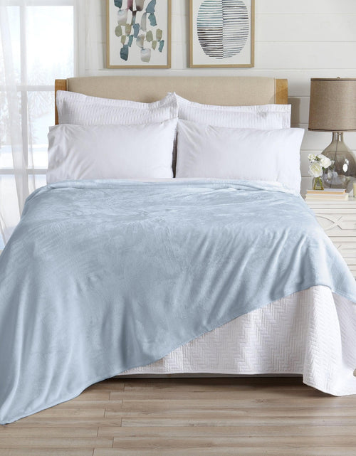 Load image into Gallery viewer, Velvet Plush Blanket - Avianna Collection
