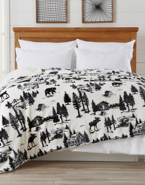 Load image into Gallery viewer, Velvet Plush Sherpa Luxury Bed Blanket - Cielo Collection
