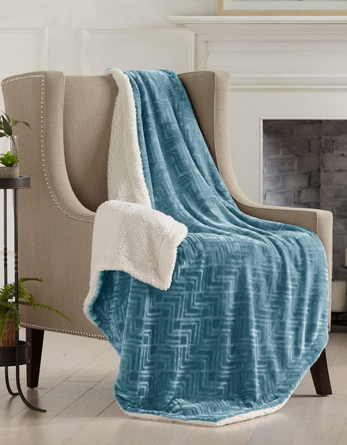 Load image into Gallery viewer, Velvet Plush Sherpa Luxury Bed Blanket - Cielo Collection
