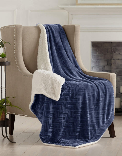 Load image into Gallery viewer, Velvet Plush Sherpa Luxury Bed Blanket - Cielo Collection

