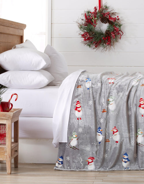 Load image into Gallery viewer, Velvet Throw Blanket - Pearl Collection
