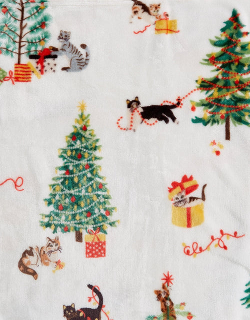 Load image into Gallery viewer, Velvet Throw Blanket - Pearl Collection
