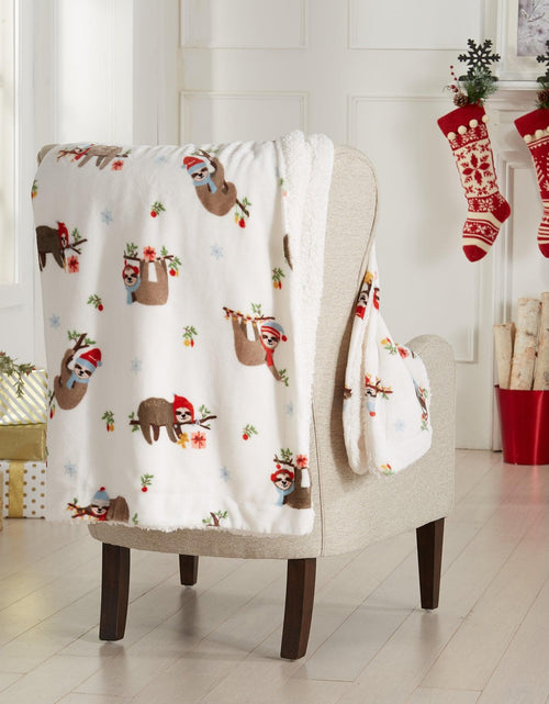 Load image into Gallery viewer, Holiday Sherpa Throw - Esmay Collection
