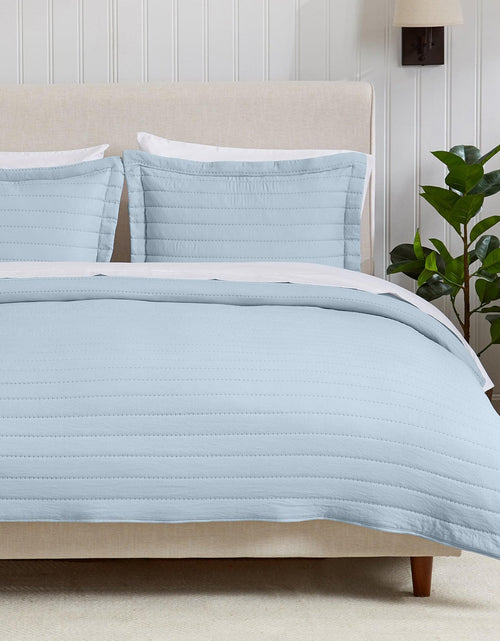 Load image into Gallery viewer, Solid Striped Quilt - Virginia Collection
