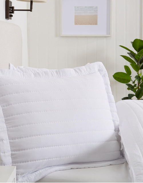 Load image into Gallery viewer, Solid Striped Quilt - Virginia Collection
