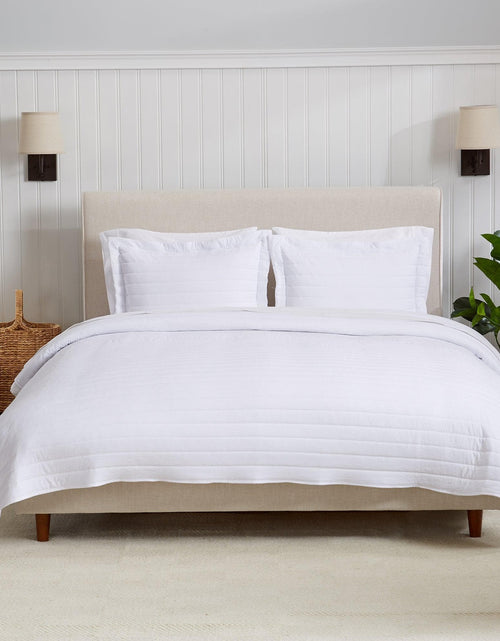 Load image into Gallery viewer, Solid Striped Quilt - Virginia Collection
