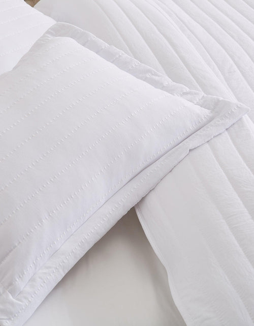 Load image into Gallery viewer, Solid Striped Quilt - Virginia Collection
