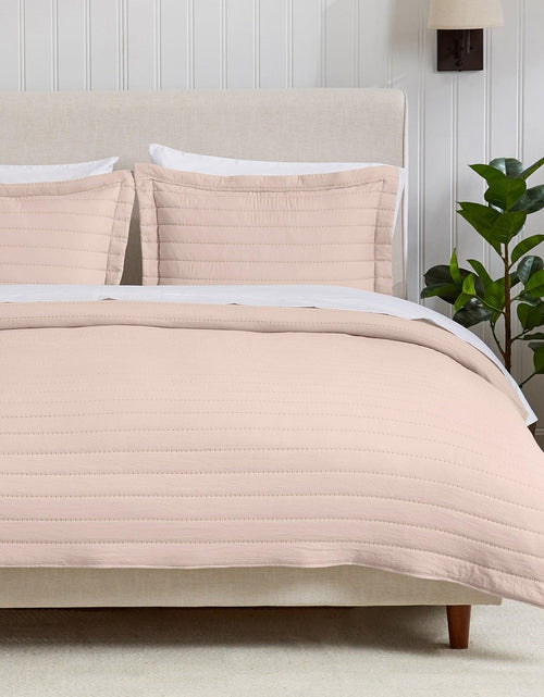 Load image into Gallery viewer, Solid Striped Quilt - Virginia Collection
