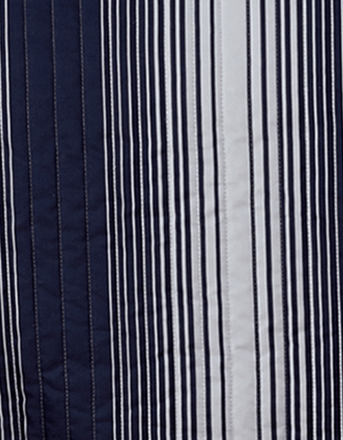 Load image into Gallery viewer, Everette Collection Ombre Striped Quilt Set
