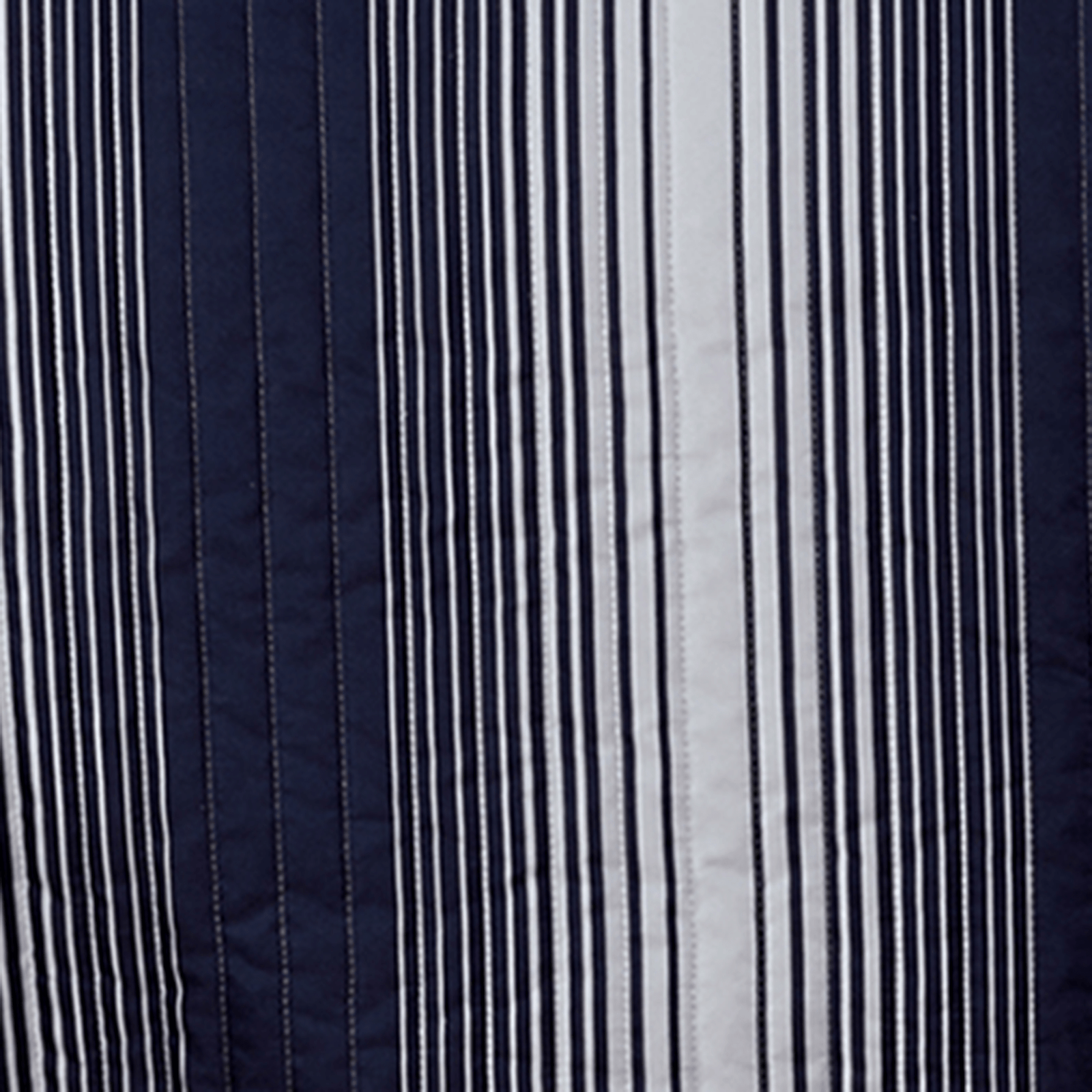 Everette Collection Ombre Striped Quilt Set