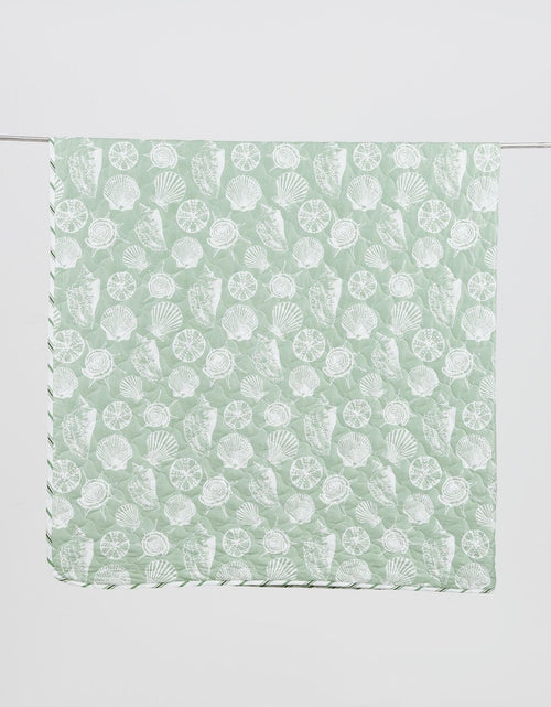 Load image into Gallery viewer, Green Seashell Quilt - Emerald Bay
