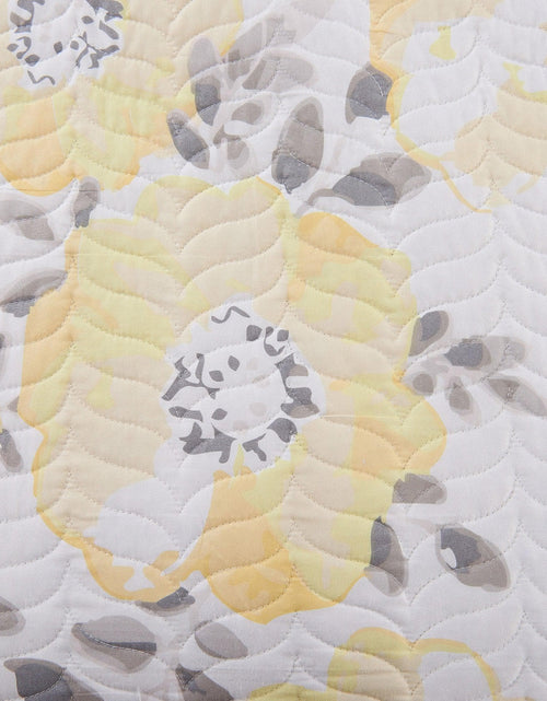 Load image into Gallery viewer, Floral Quilt Set - Helene Collection
