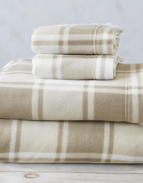 Load image into Gallery viewer, Printed Fleece Sheet - Dara Collection
