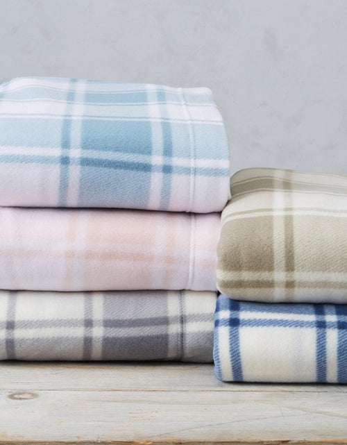 Load image into Gallery viewer, Printed Fleece Sheet - Dara Collection
