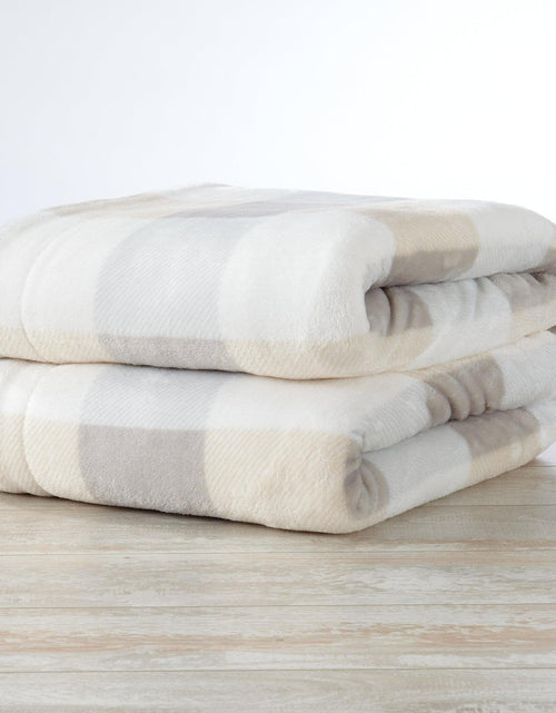 Load image into Gallery viewer, Velvet Plush Sherpa Luxury Bed Blanket - Kinsley Collection

