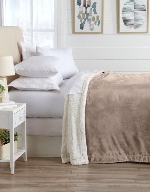 Load image into Gallery viewer, Velvet Plush Sherpa Luxury Bed Blanket - Kinsley Collection
