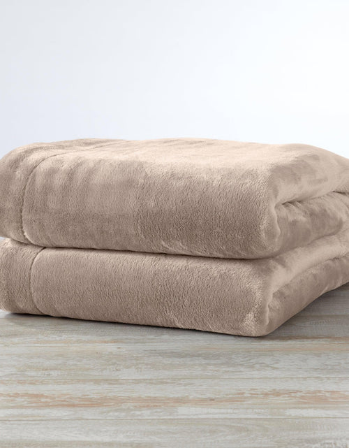 Load image into Gallery viewer, Velvet Plush Sherpa Luxury Bed Blanket - Kinsley Collection
