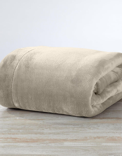 Load image into Gallery viewer, Velvet Plush Sherpa Luxury Bed Blanket - Kinsley Collection
