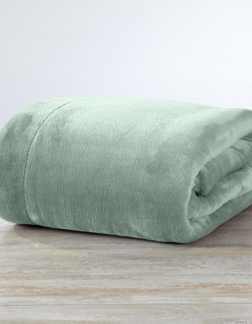Load image into Gallery viewer, Velvet Plush Sherpa Luxury Bed Blanket - Kinsley Collection

