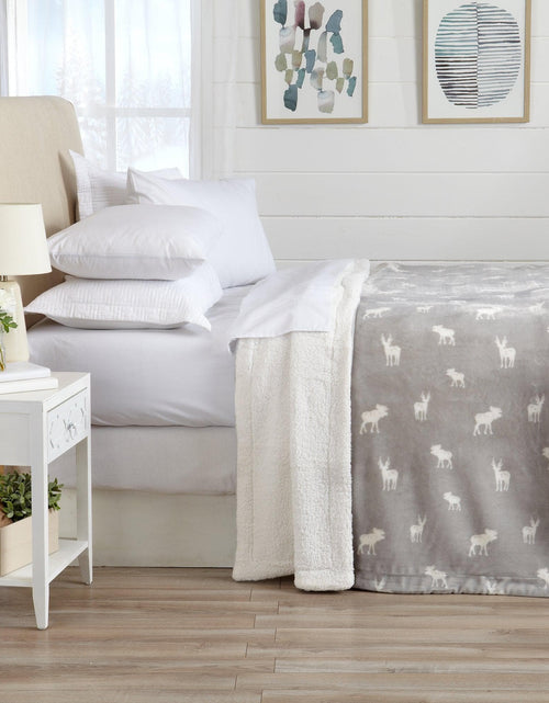 Load image into Gallery viewer, Velvet Plush Sherpa Luxury Bed Blanket - Kinsley Collection
