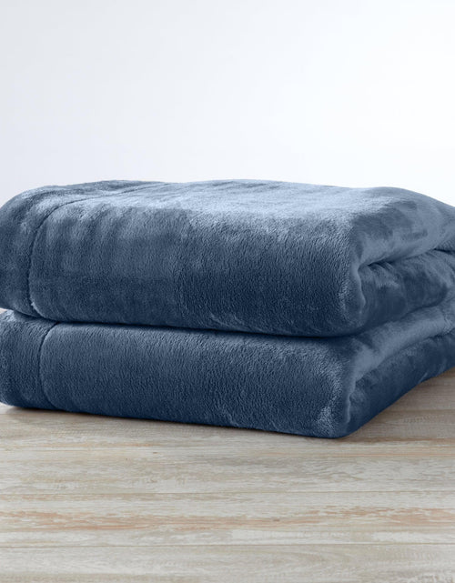 Load image into Gallery viewer, Velvet Plush Sherpa Luxury Bed Blanket - Kinsley Collection
