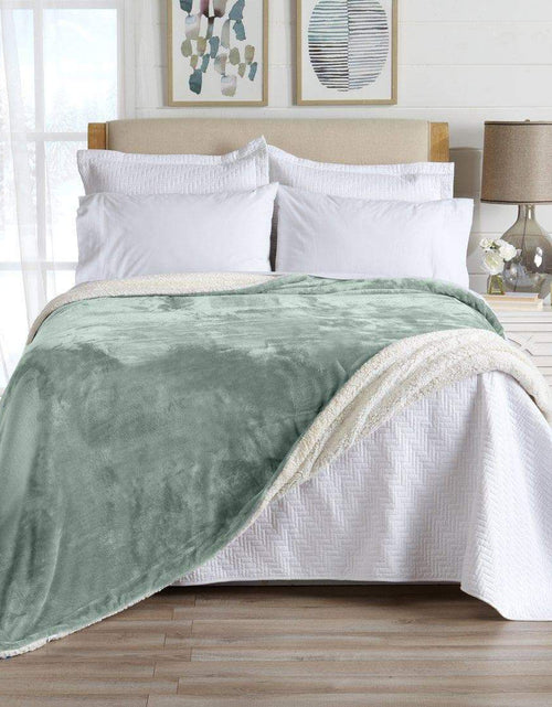 Load image into Gallery viewer, Velvet Plush Sherpa Luxury Bed Blanket - Kinsley Collection
