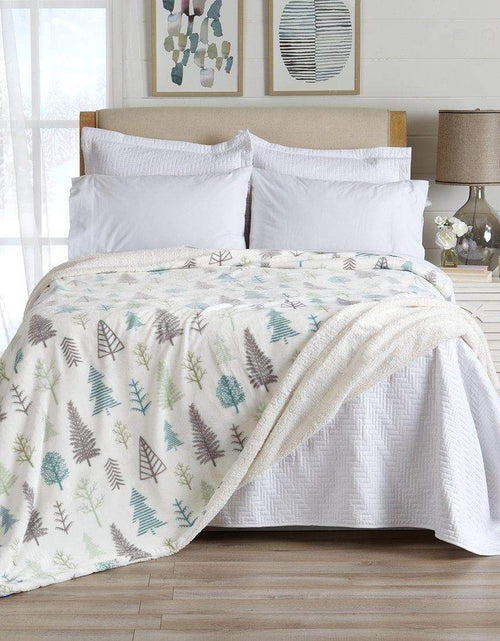 Load image into Gallery viewer, Velvet Plush Sherpa Luxury Bed Blanket - Kinsley Collection
