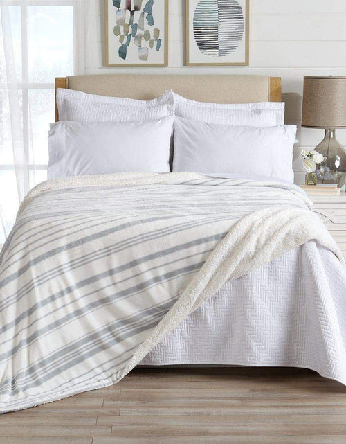 Load image into Gallery viewer, Velvet Plush Sherpa Luxury Bed Blanket - Kinsley Collection
